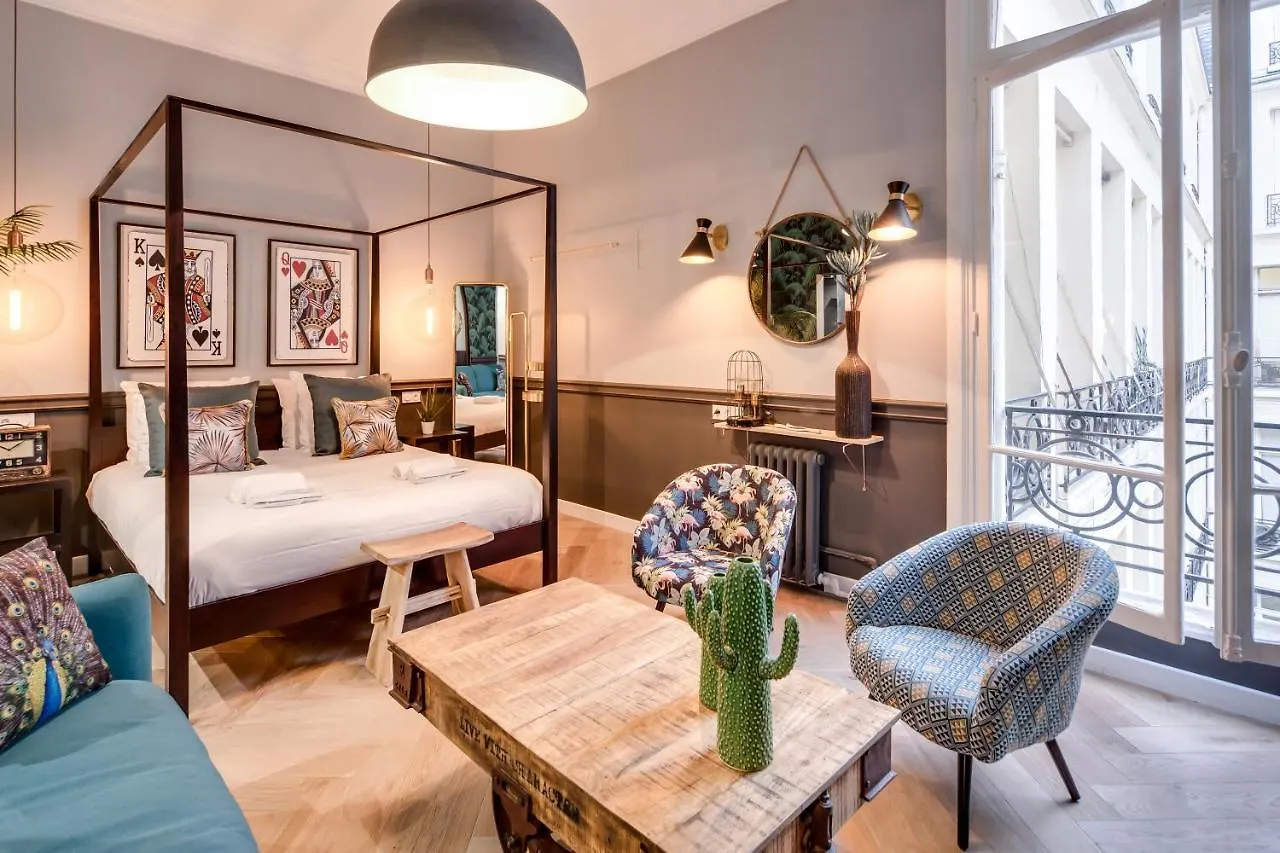 The Royal Elysee Suite Paris Apartment