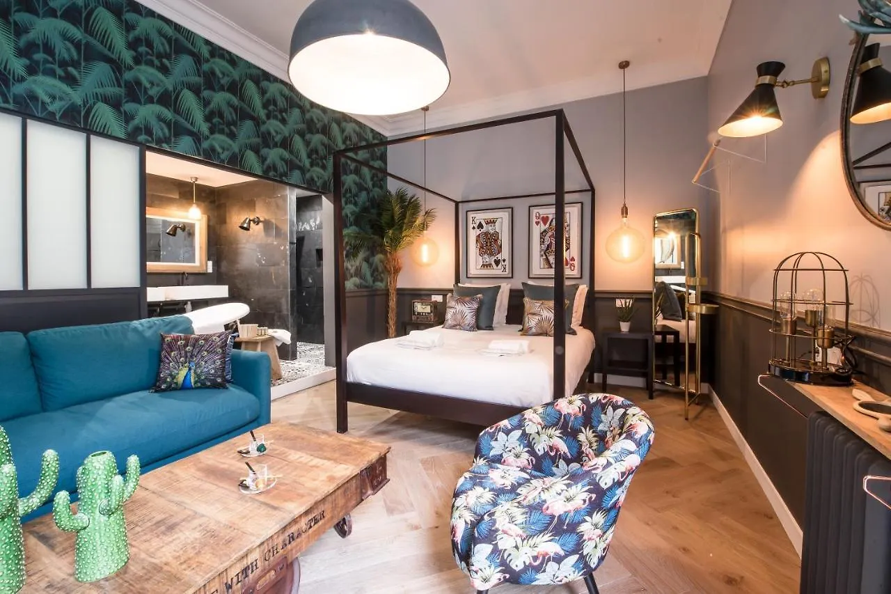 The Royal Elysee Suite Paris
